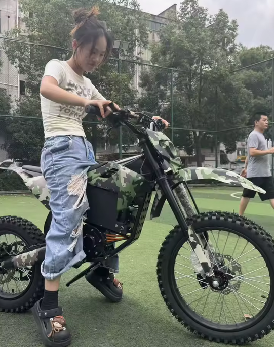 Electric Mini Dirt Bike Camo - rider view front